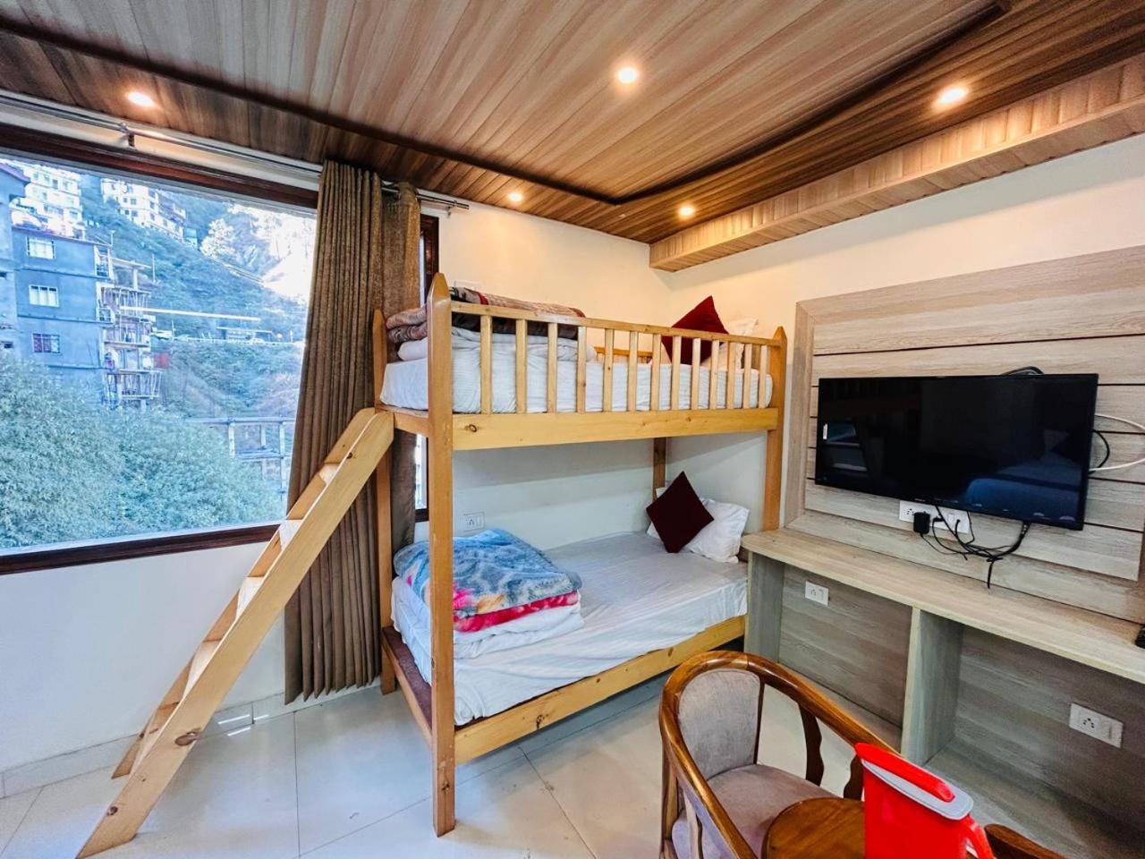 Yog Maya Regency B&B Shimla Buitenkant foto