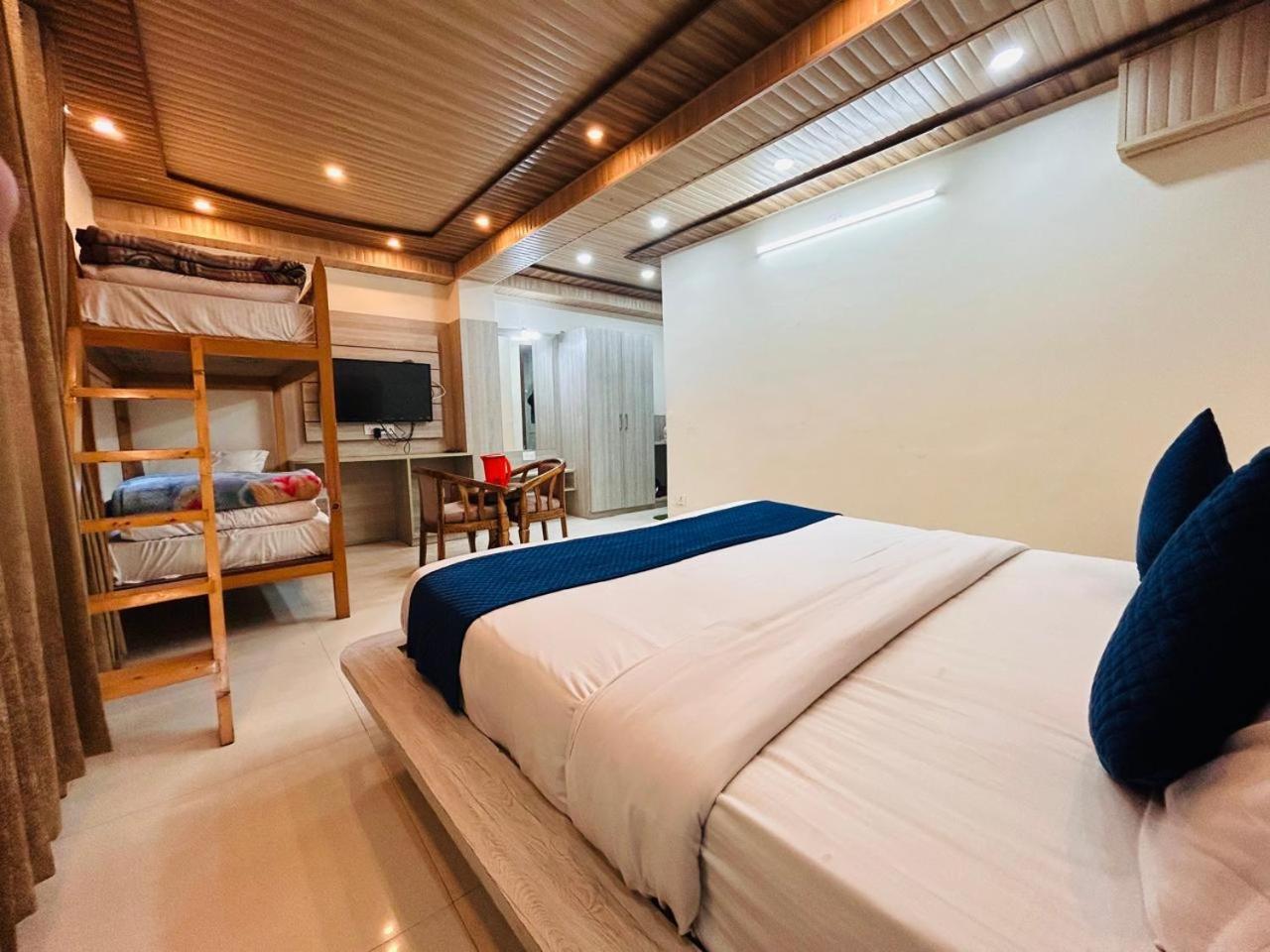 Yog Maya Regency B&B Shimla Buitenkant foto