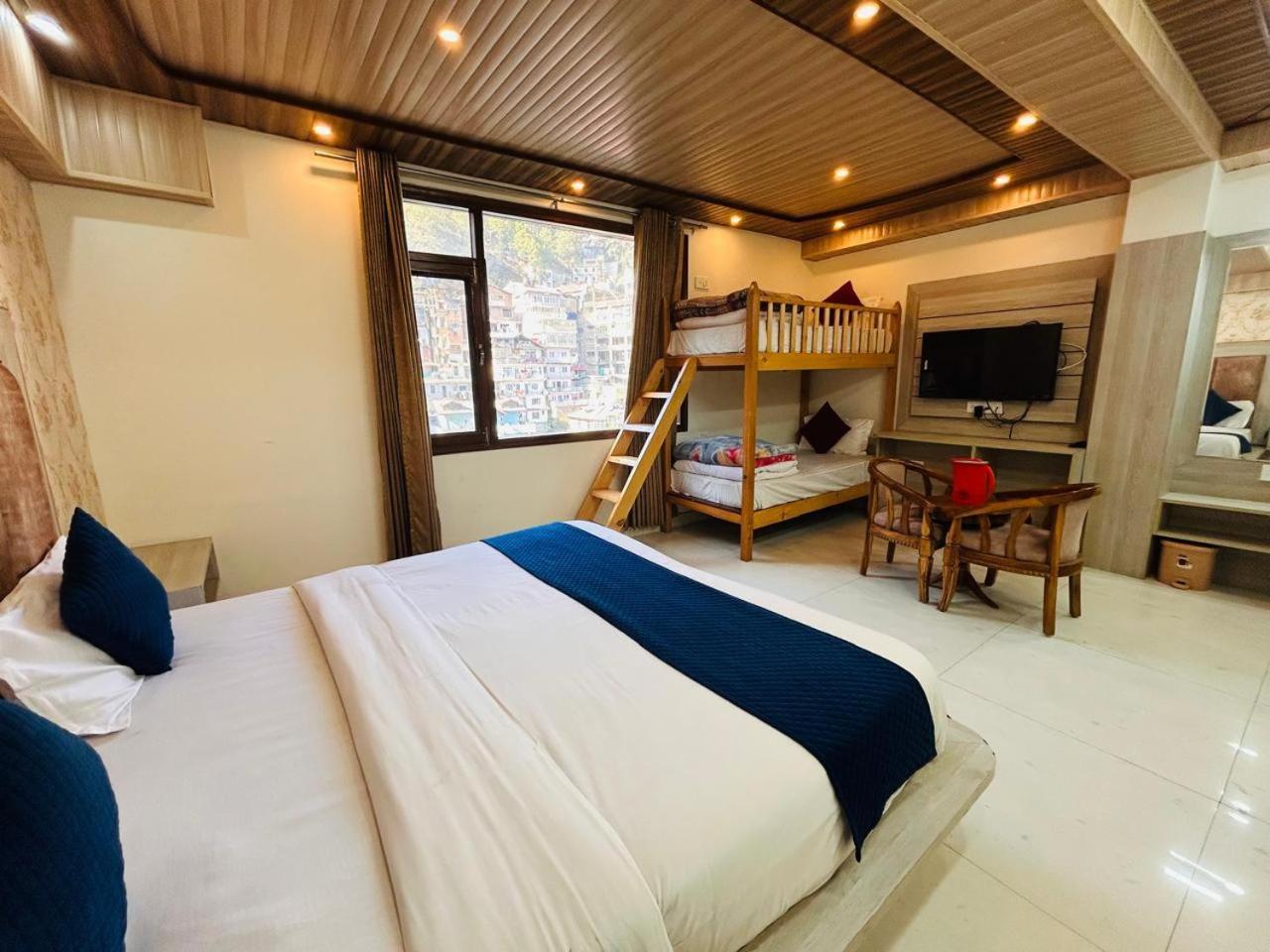 Yog Maya Regency B&B Shimla Buitenkant foto